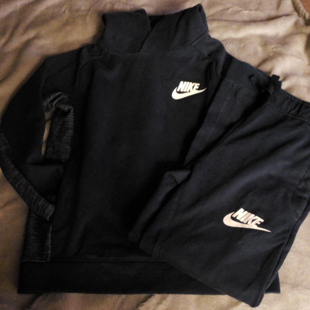 Nike Sweatsuit